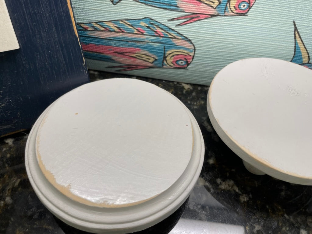 Off White (limited color) Pair of Small Round Pedestal Stands