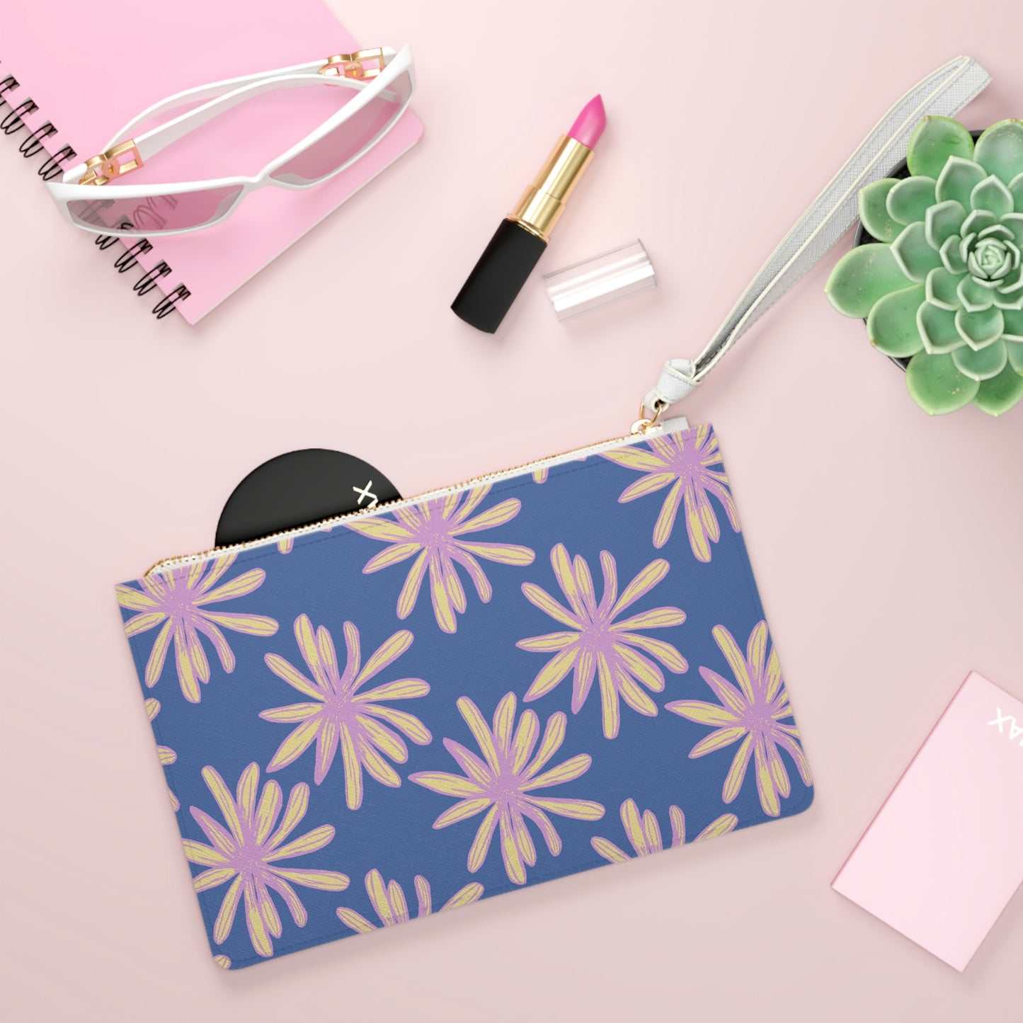 Floral Daisy Clutch Bag